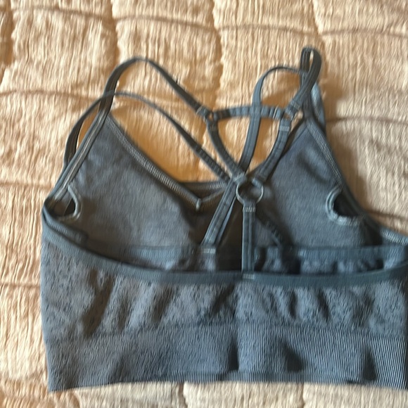Like Brand New 2 small Gymshark sports bras - Picture 11 of 17